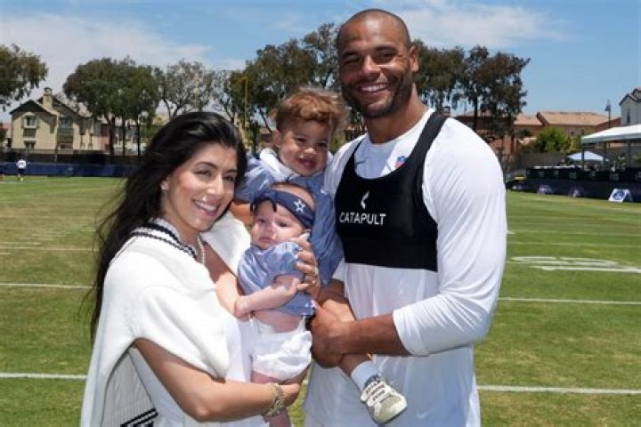 Dak Prescott's Girlfriend's Age Revealed