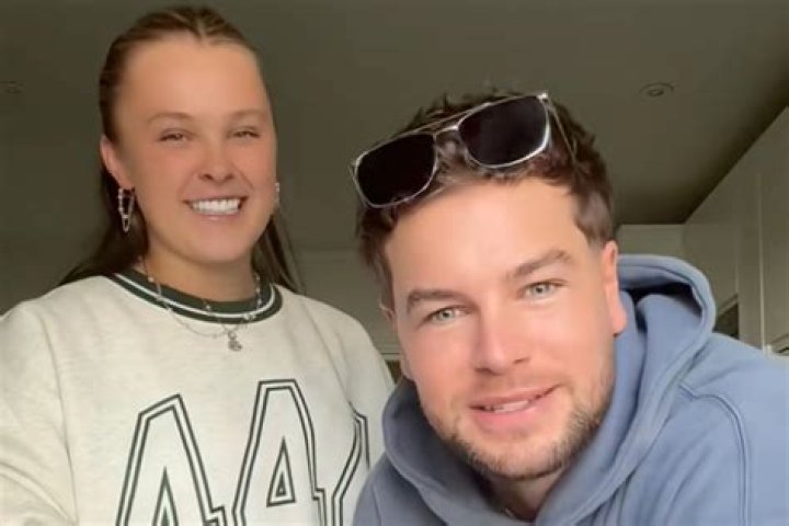 JoJo Siwa's Pregnancy Status Revealed