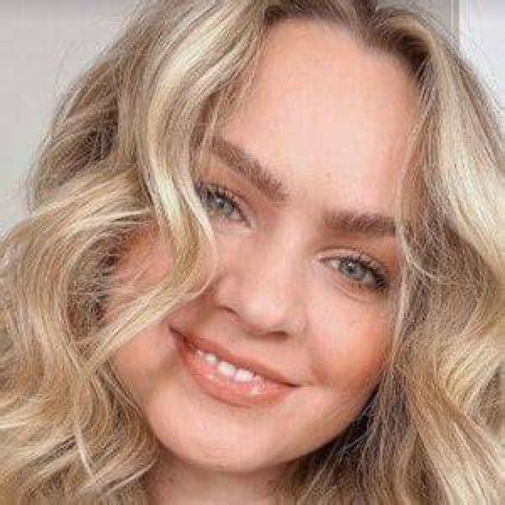Kayley Melissa Net Worth, Age, Height, Bio, Birthday, Wiki!