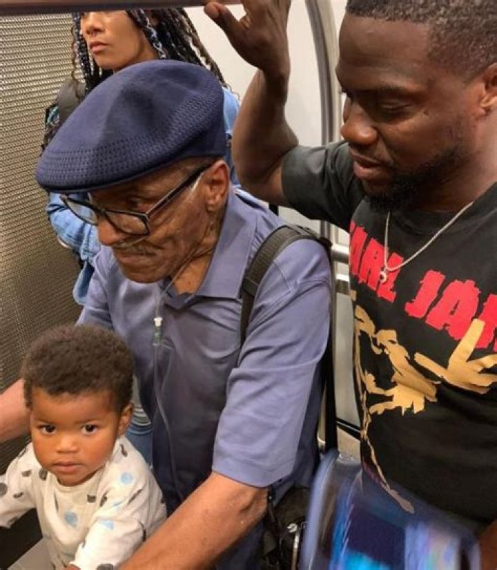 Kevin Hart Mom Funeral