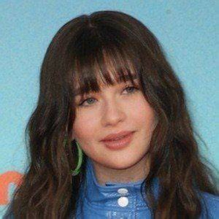 Malina Weissman Net Worth, Age, Height, Bio, Birthday, Wiki!