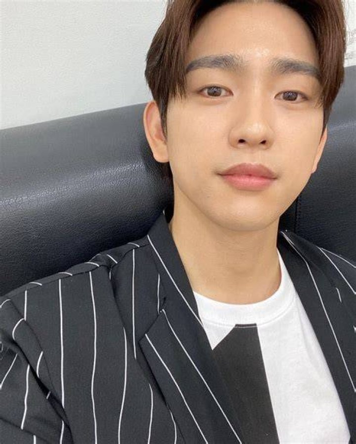 Park Jin-Young Net Worth, Age, Height, Bio, Birthday, Wiki!