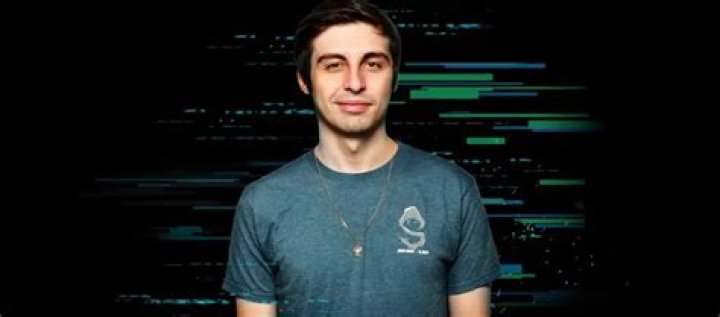 Shroud Net Worth, Age, Height, Bio, Birthday, Wiki!