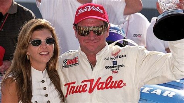 Uncover The Untold Story: Dale Earnhardt's Height Revealed